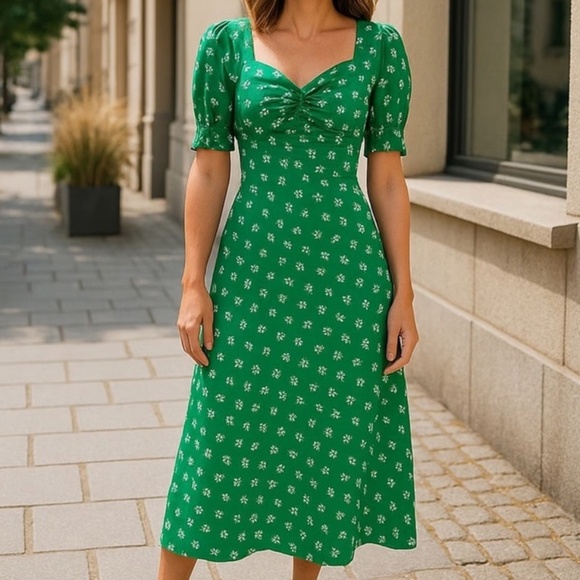 J. Crew Dresses & Skirts - J Crew Midi Dress Green Ditsy Floral Sweetheart Neckline Short Sleeve A-Line 10